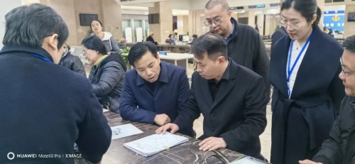 黄正桂赴市政务大厅开展“假如我是办事群众”换位体验活动